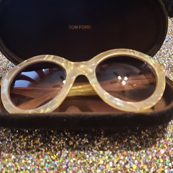 Tom Ford (Chiara) Authentic Sunglasses - Picture 6 of 7